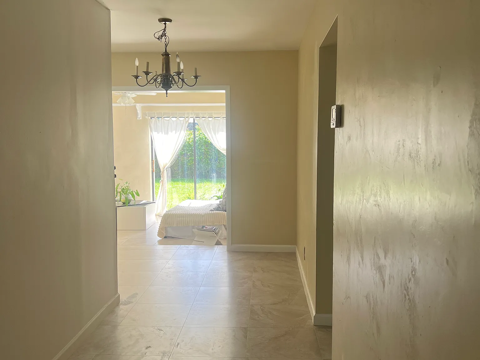 4460 NW 18th Ave — Photo 2