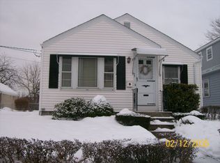 77 Hazael St, Providence, RI 02908