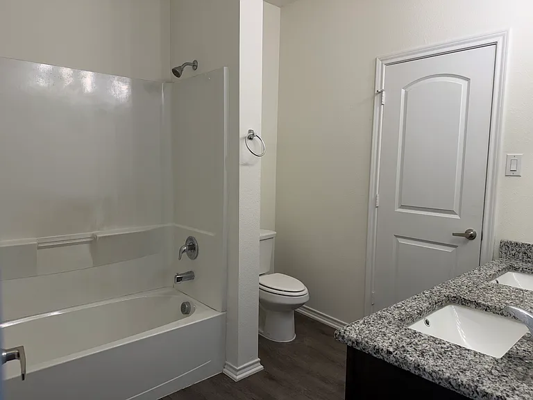 2237 Diamond Dr — Photo 17