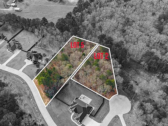 3rd image of Briar Crest Ln