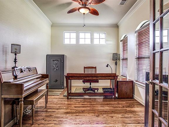 5th image of 805 Portofino Pl