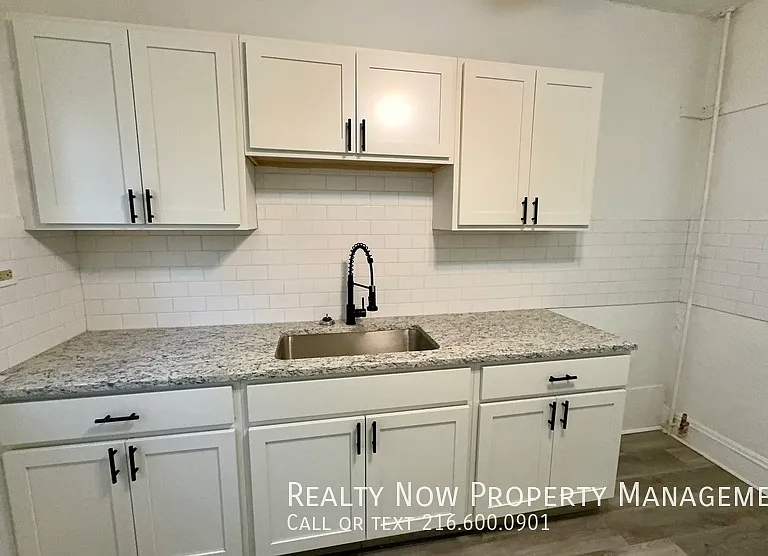 2201 Oakdale Rd #1 — Photo 3