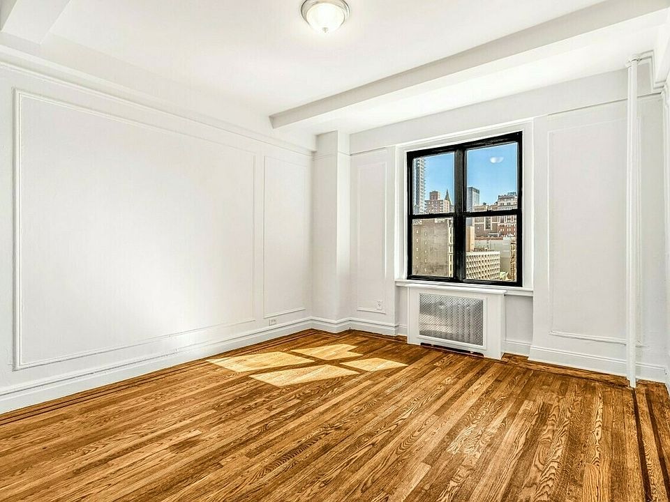 1st image of 208 W 23rd St APT 1418