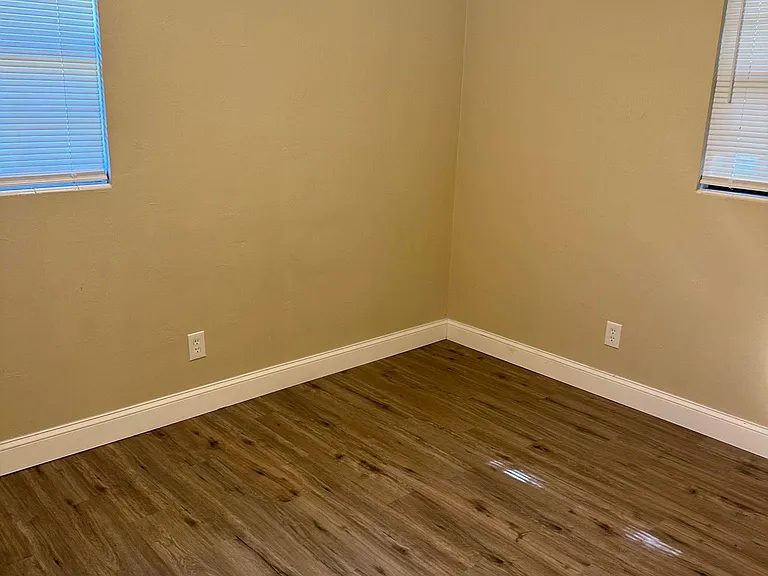 133 Owen Cir N — Photo 6