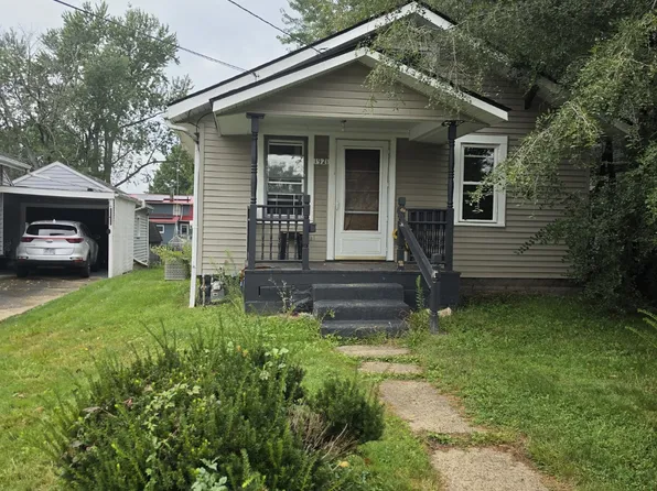 1921 Roosevelt Ave NE, Canton, OH 44705