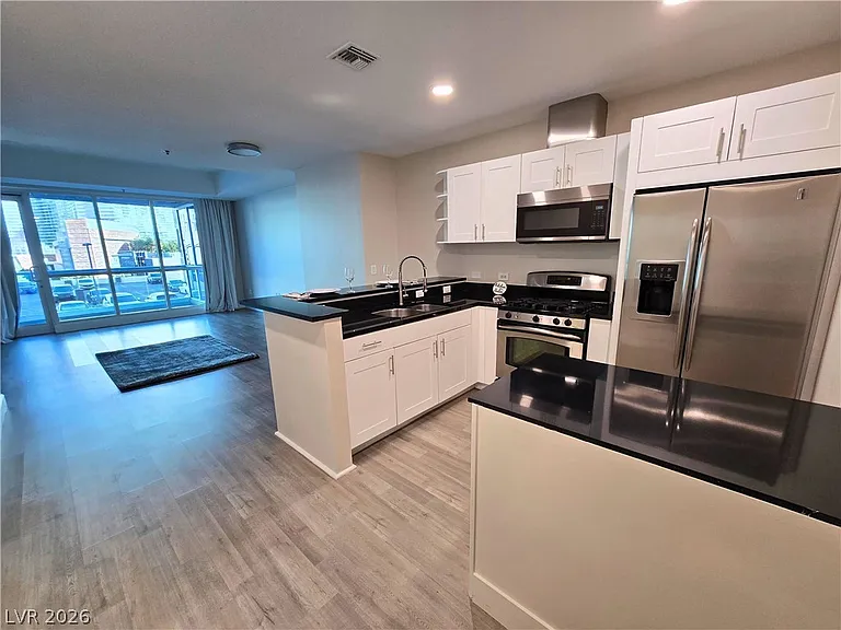4525 Dean Martin Dr #503 — Photo 4