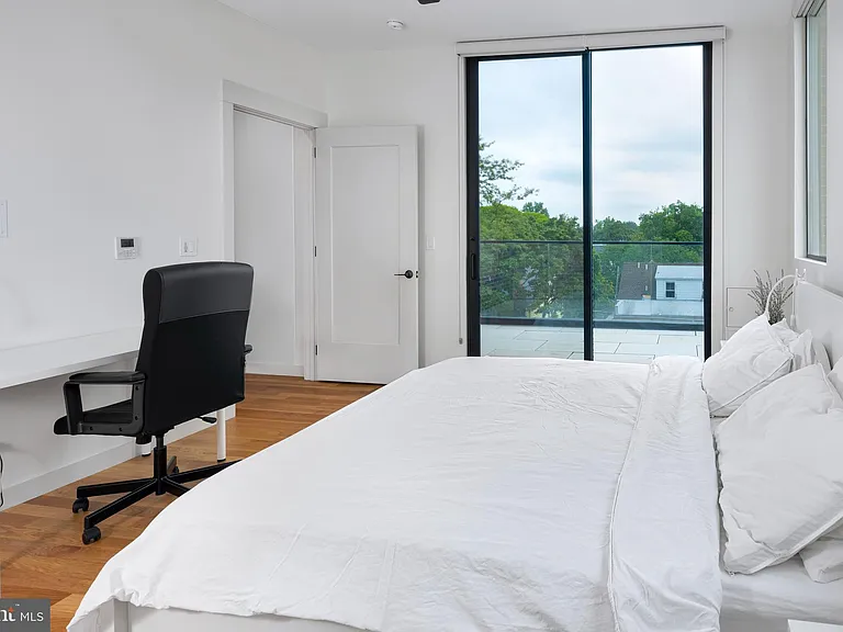 45 Spring St #5 — Photo 7