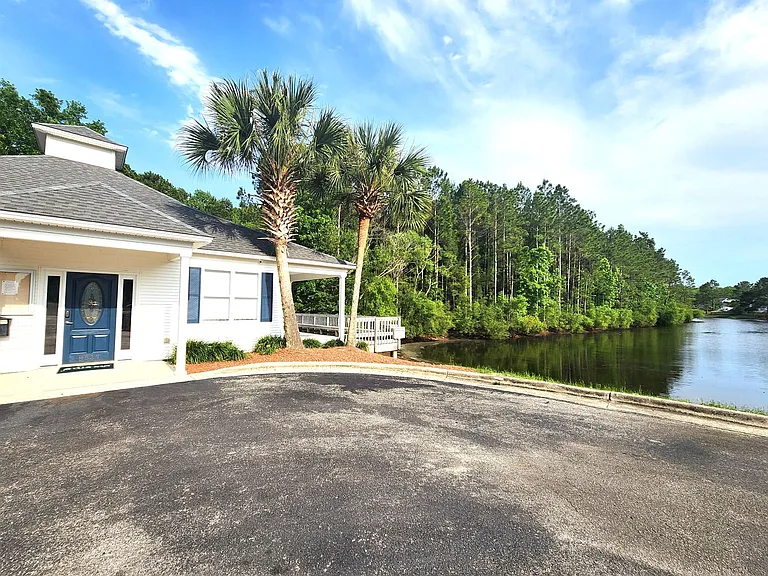 212 Sand Pebble Dr SE — Photo 41