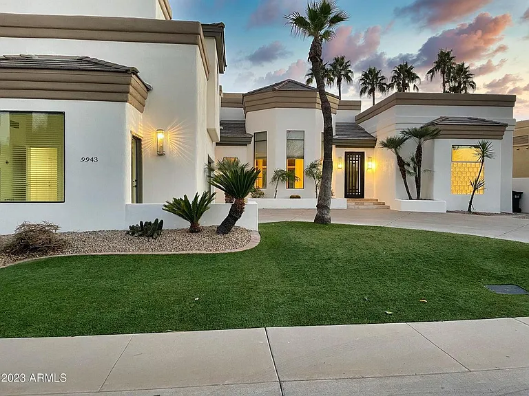 9943 E Island Cir — Photo 4