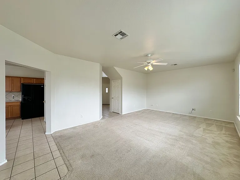 1806 Lobrecht Ct — Photo 10