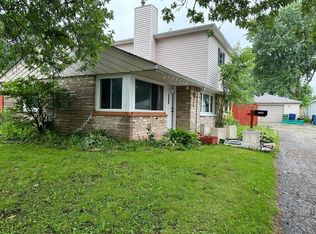 10029 Harnew Rd E, Oak Lawn, IL 60453