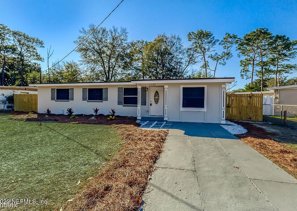 1st image of 1126 Ake Ln