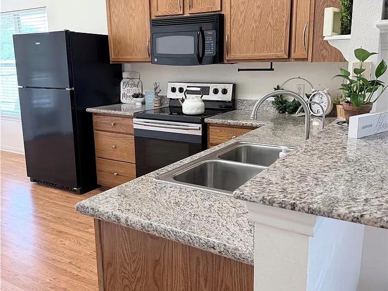 1029 Fallbrook Loop — Photo 8