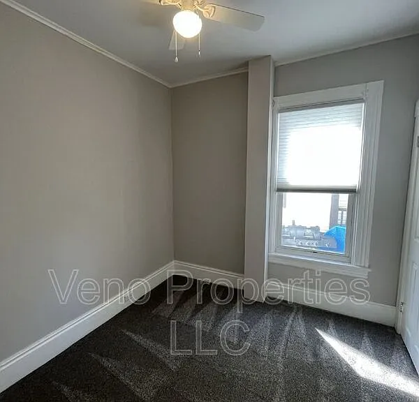25 William St #B — Photo 13