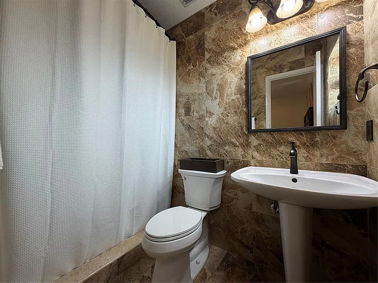 3230 W Saint Conrad St — Photo 12