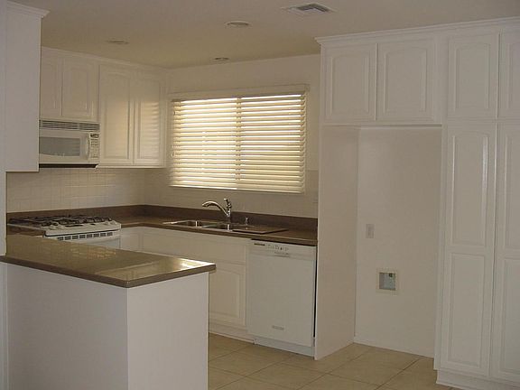 5th image of 6608 Callicott Ave