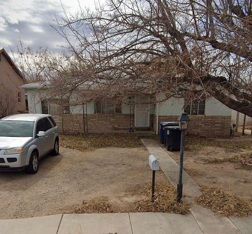 330 Cutler Ave NE - Property Image