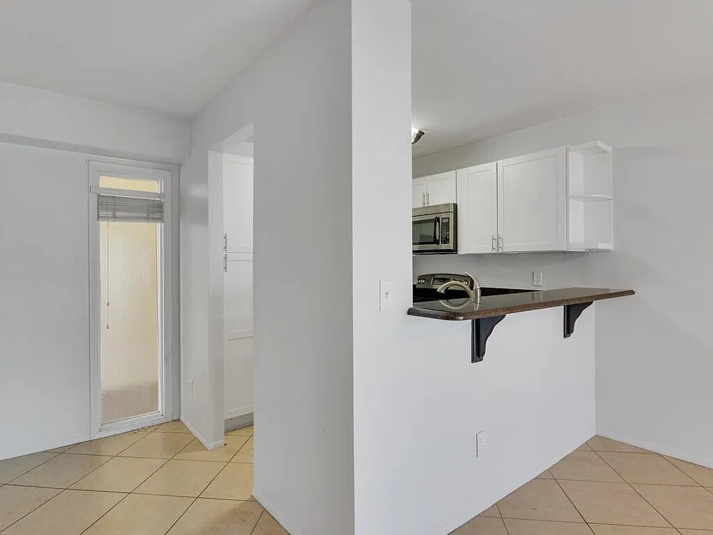 1845 Robalo Dr — Photo 4