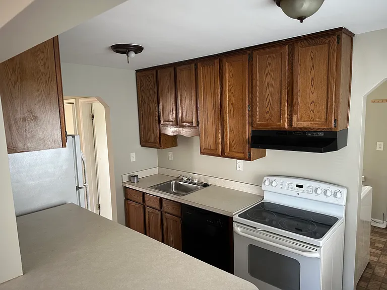 22468 Cushing Ave — Photo 5