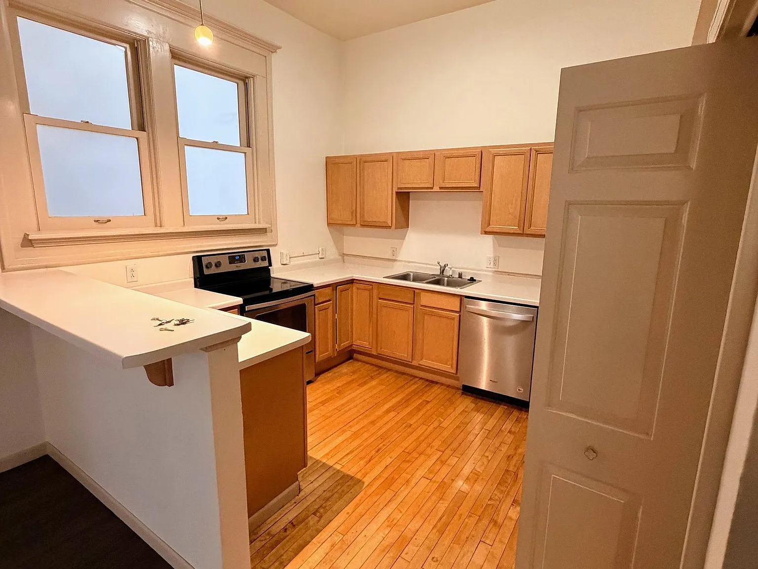 1 bed, 1.0 bath, 675 sqft, $1,095 — Photo 4