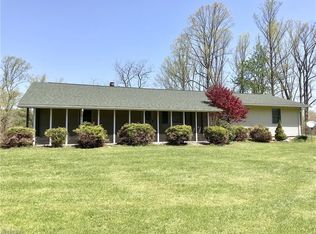 72 Duckworth Ln, Mineral Wells, WV 26150