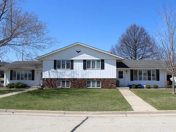 941 Midwood DRIVE #943, Burlington, WI 53105