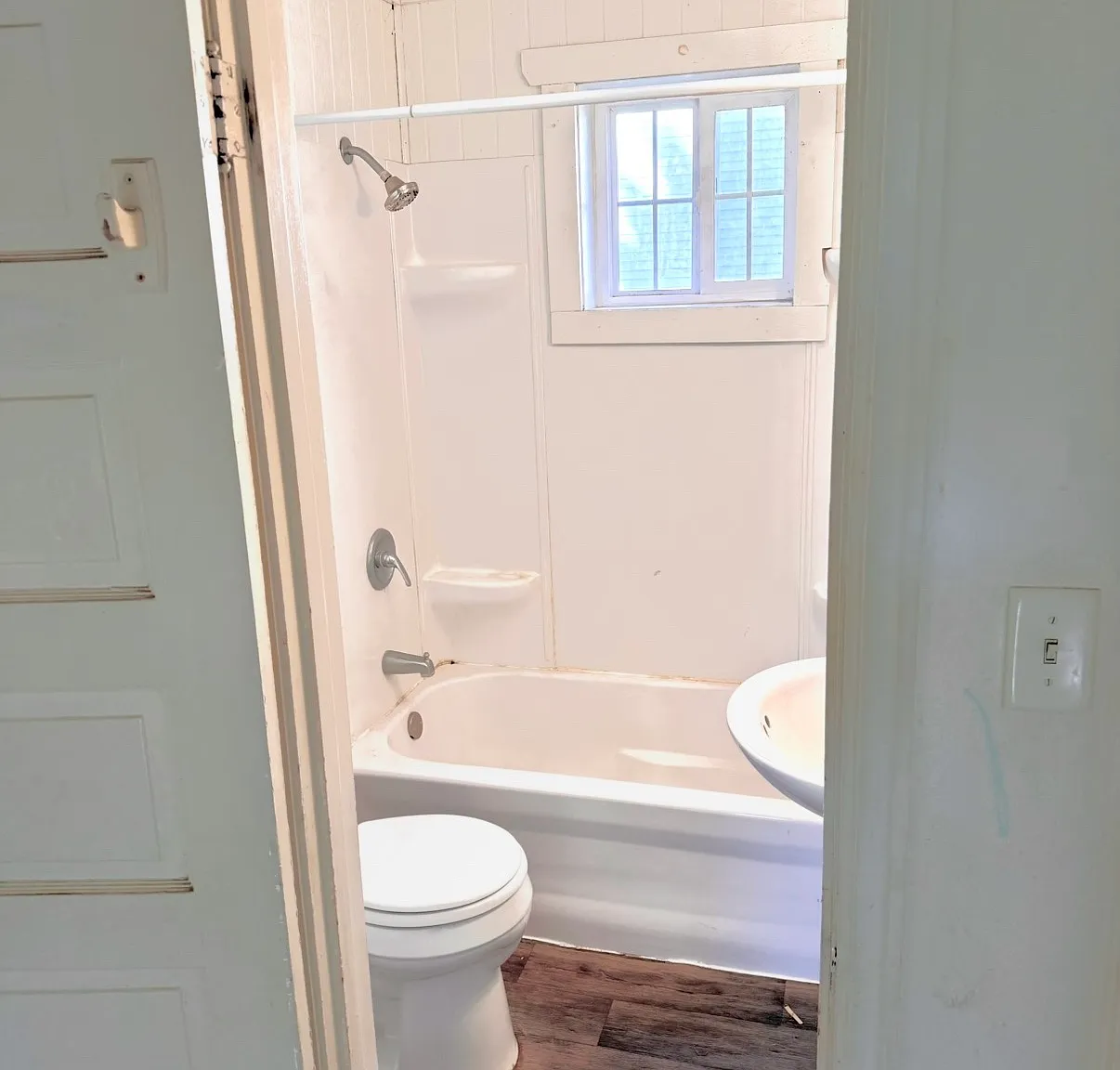 2 bed, 1200 sqft, $1,100 — Photo 2