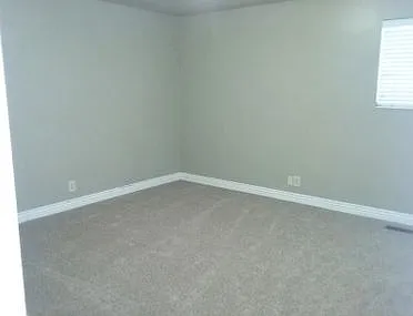 1125 E Fallbrook Way — Photo 13