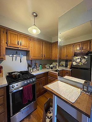 5th image of 317 W 88th St APT 8