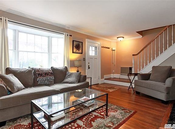5th image of 117 Villa Pl