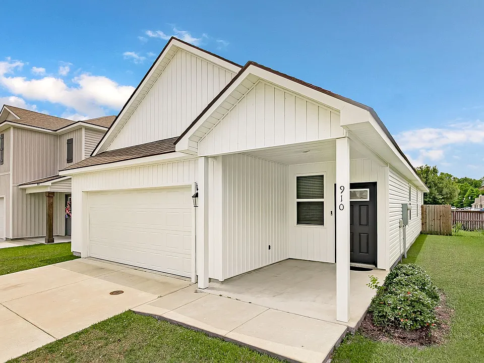 910 Drago Dr