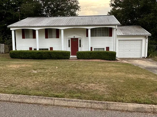 86 Jones Ave, Newton, AL 36352