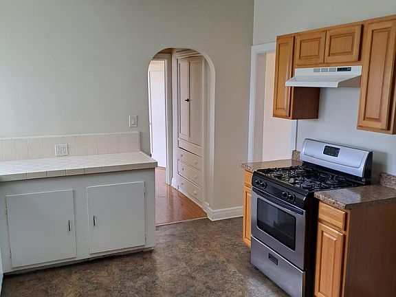 4th image of 730 Portola Ave #730
