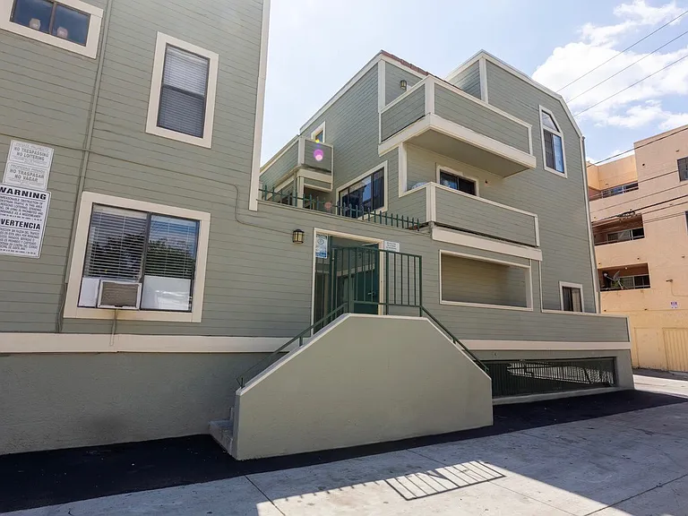 313 E Pine St #9 — Photo 35