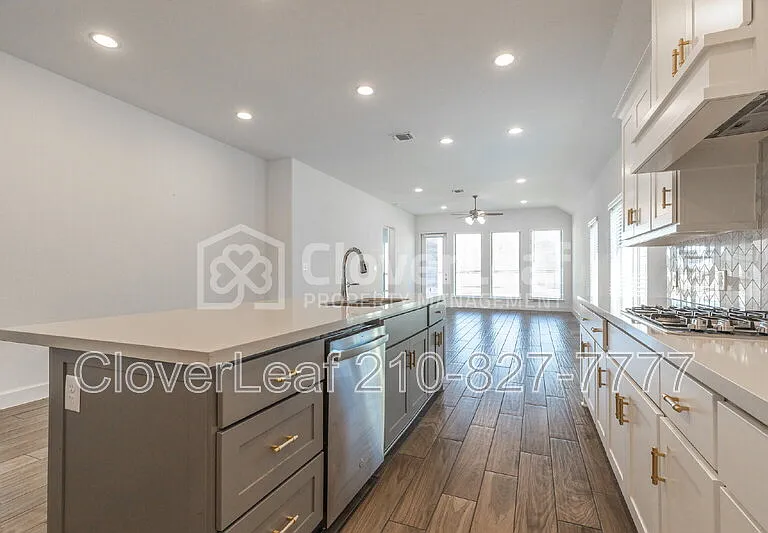 1045 Blue Oak Blvd — Photo 14