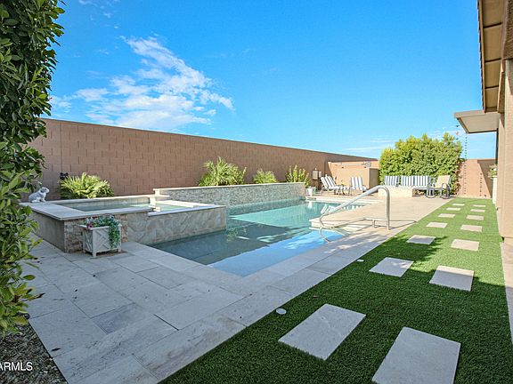 2nd image of 17072 W POINSETTIA Drive
