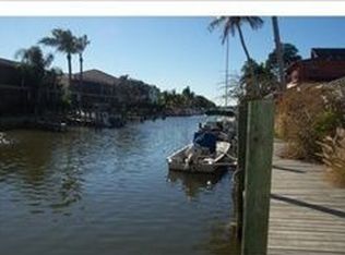 1564 Blue Point Ave, Naples, FL 34102