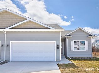 16727 Walnut Meadows Cir, Urbandale, IA 50323