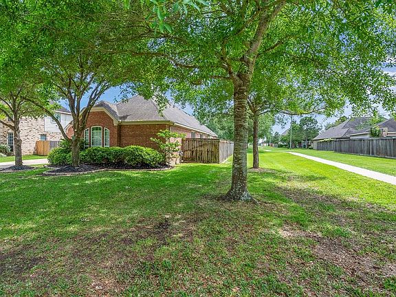 3rd image of 4702 Camden Brook Ln