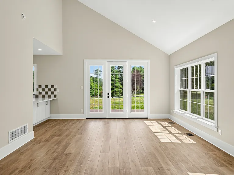 2069 Dutton Mill Rd — Photo 10