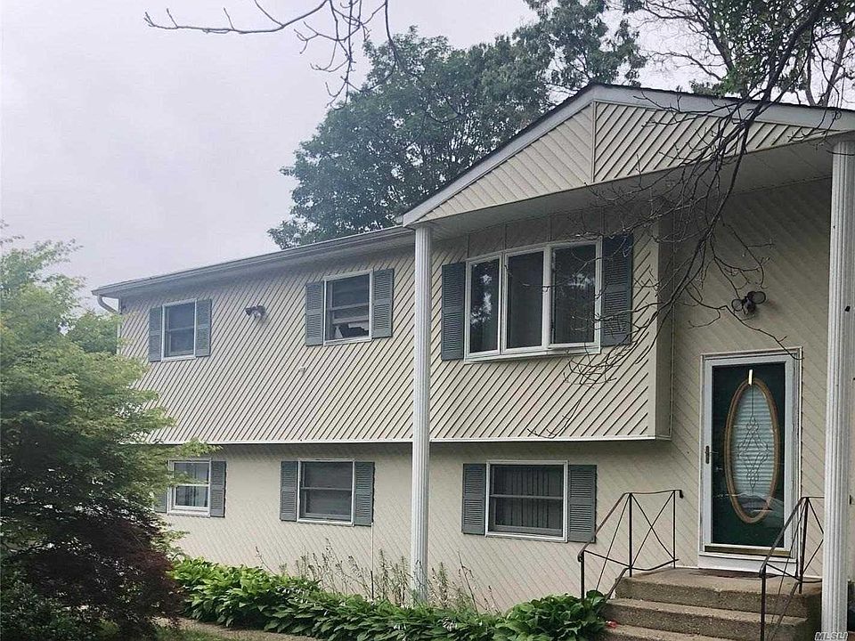 2nd image of 1671 Claas Ave