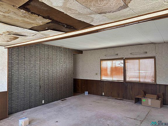 3rd image of 2207 S Whippoorwill Way