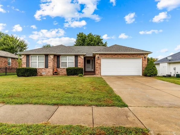 4511 W Bull Run Battle Street, Battlefield, MO 65619