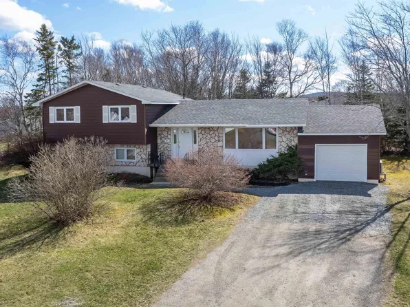 69 Daley Dr, Cape Breton, NS B1R 2C6