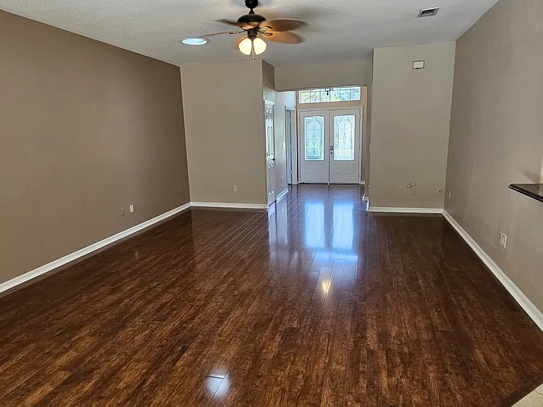 Winding Waters Cir — Photo 14