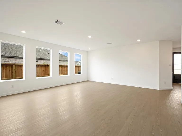 31711 Wild Meadow Dr — Photo 6