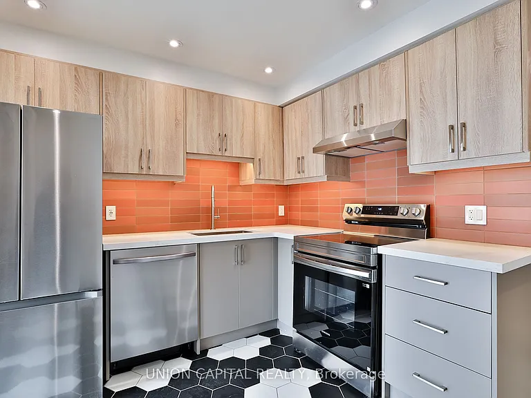612 Gerrard St E #2 — Photo 3