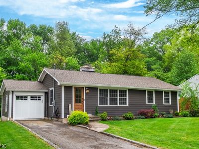 52 Warren St, Whippany, NJ, 07981