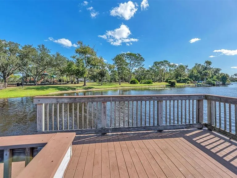 1702 Horseshoe Dr — Photo 49