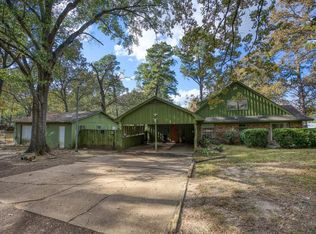 408 Robinhood Cir, Crockett, TX 75835